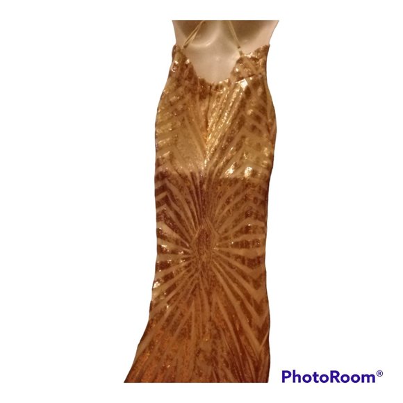 Women's V-neck Rose Gold Elegant Evening Gowns Maxi Dress - Picture 7 of 10